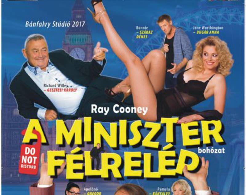 A MINISZTER FÉLRELÉP 