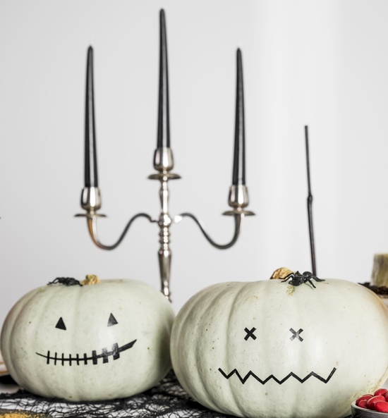 HALLOWEEN A TORONYBAN HALLOWEEN A TORONYBAN