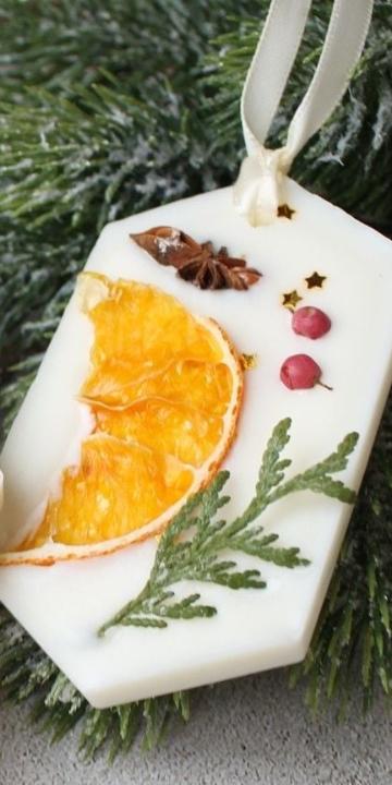 KAR�CSONYI NAT�RKOZMETIKUM WORKSHOP