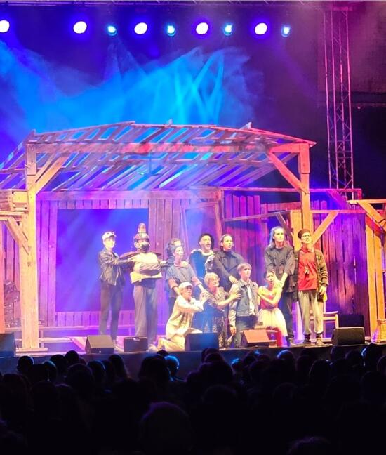 A PADL�S F�LIG MESE F�LIG MUSICAL