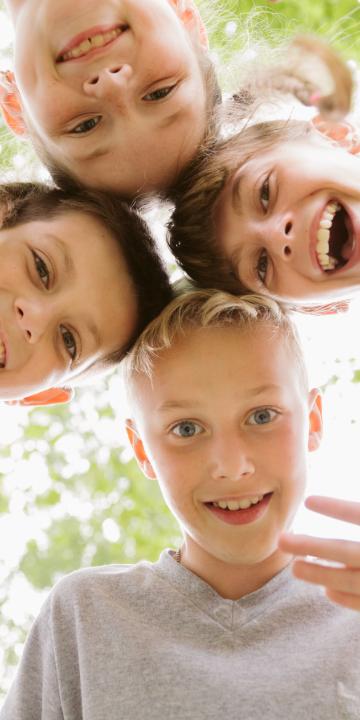 V�ROSI GYERMEKNAPI FORGATAG �S KRESZ PARK JUBILEUM