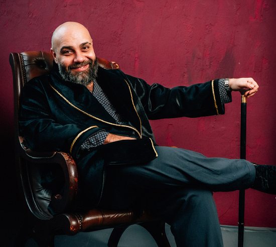 LAKATOS L�SZL� �N�LL� ESTJE