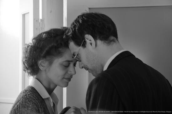 HAJNALI L�Z-SZABADT�RI FILMVET�T�S