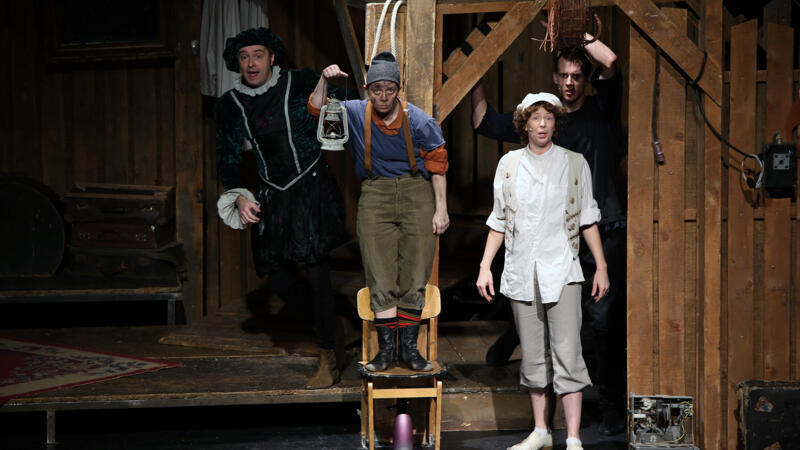 PRESSER GÁBOR – SZTEVANOVITY DUSÁN – HORVÁTH PÉTER: A PADLÁS PRESSER GÁBOR – SZTEVANOVITY DUSÁN – HORVÁTH PÉTER: A PADLÁS