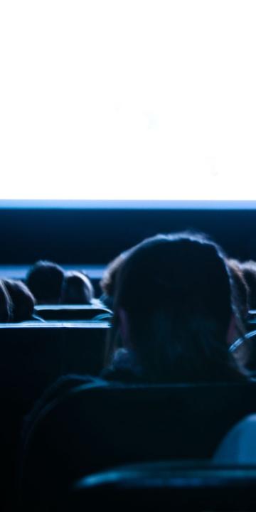 KAPCSOLATAINK HLJBAN FILMKLUB